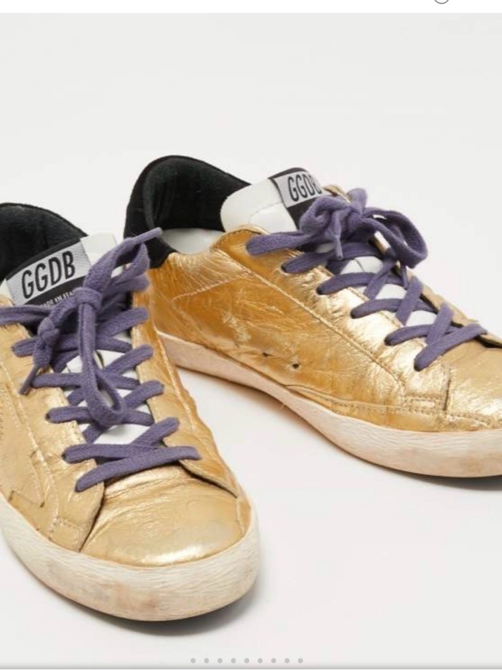 $698 Golden Goose Metallic Gold Low-Top Sneakers with Purple Laces - Picture 5 of 10